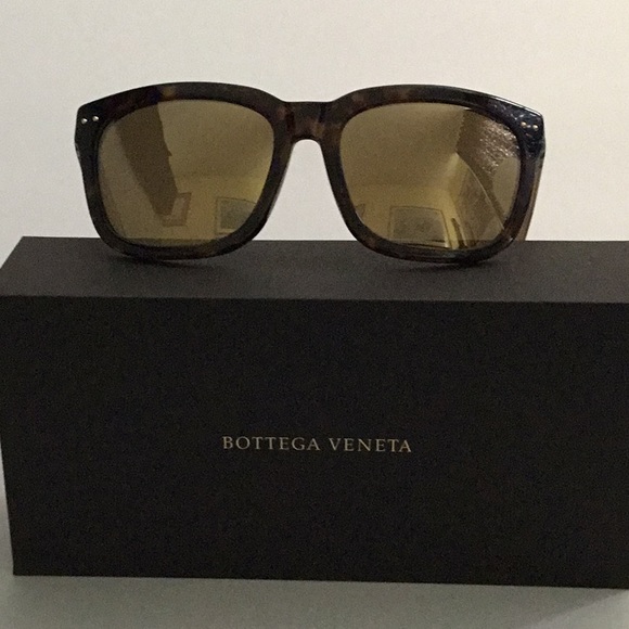 BOTTEGA VENETA SUNGLASSES FOR LADIES. main image 8